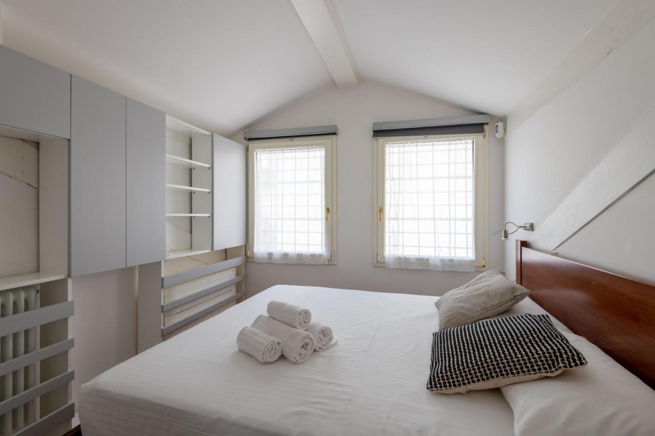 Milano Apartments Voghera Exterior photo